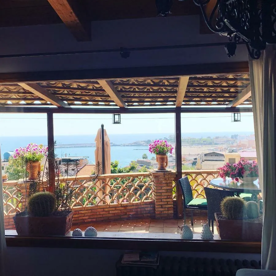 Casa vacanze Dolce Vita Mia Giardini Villa Italia