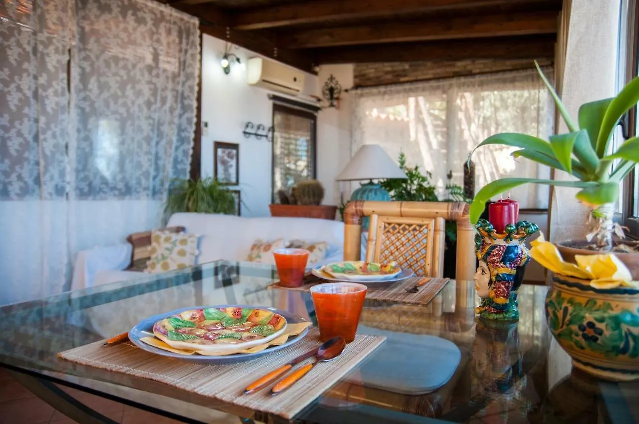 Casa vacanze Dolce Vita Mia Giardini Villa
