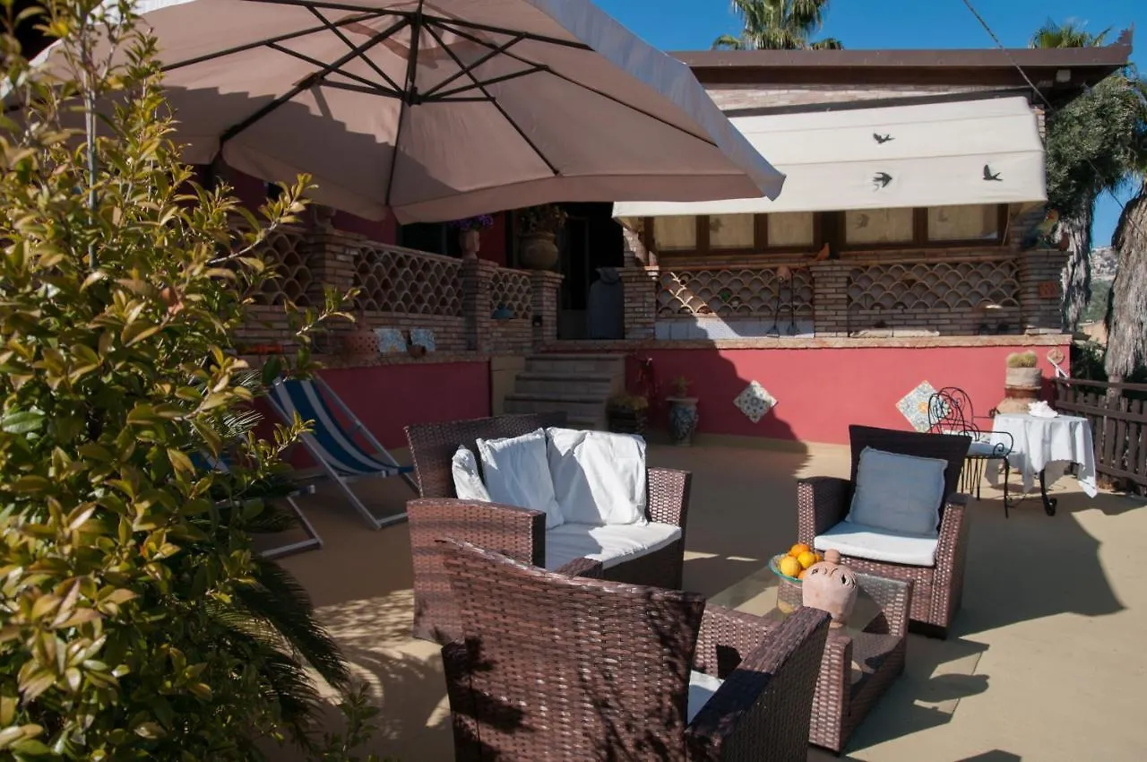 Casa vacanze Dolce Vita Mia Giardini Villa Italia